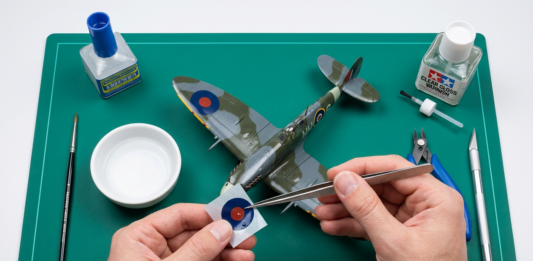 The Right Order to Paint, Decal, and Seal â Most Beginners Get It Backwards