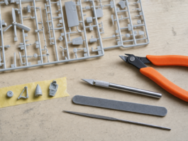 The Right Way to Remove Parts From the Sprue on Plastic Model Airplane Kits